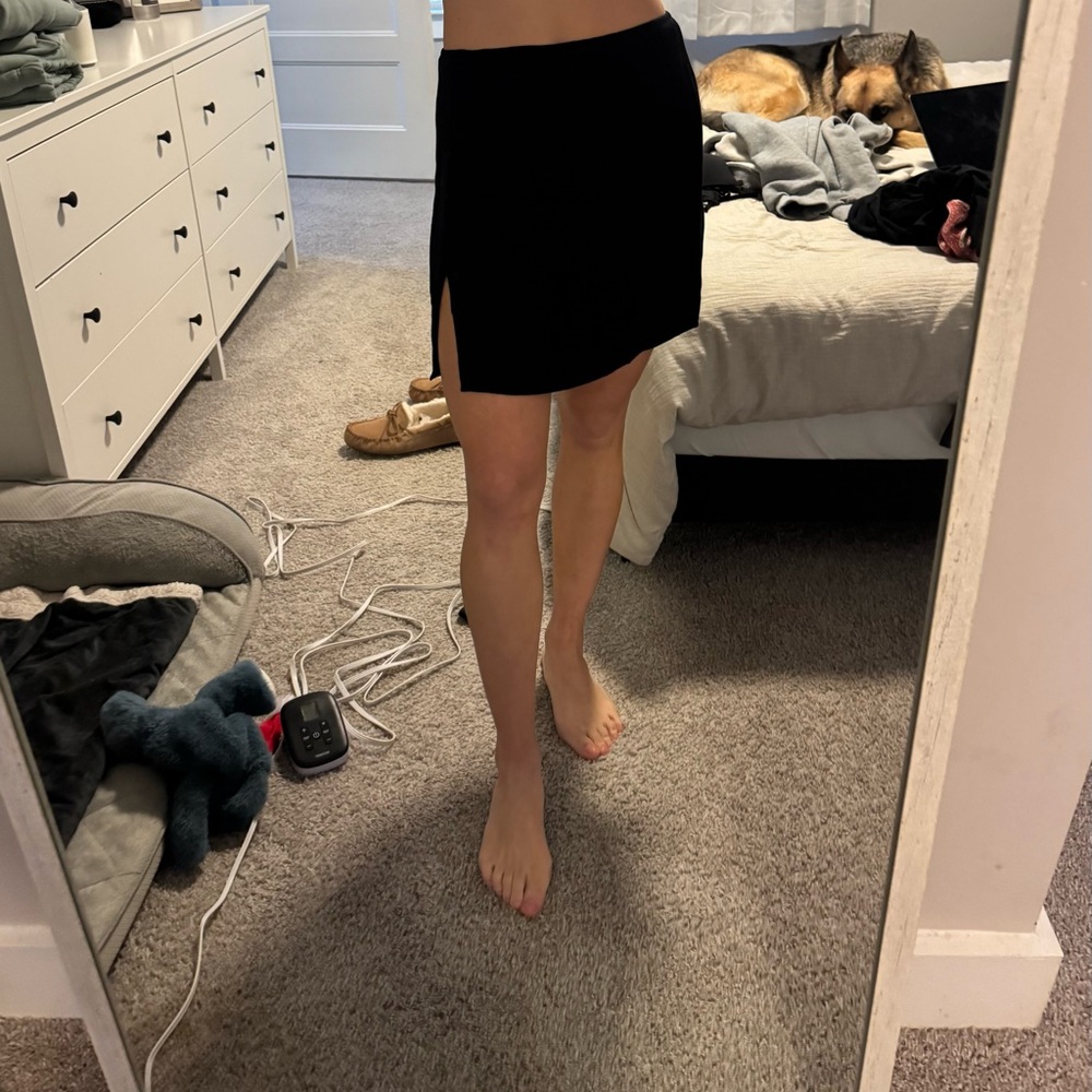 Aritzia Black Skirt with Slit